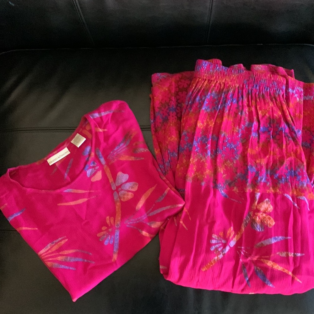 Draper’s & Damon’s top and skirt set